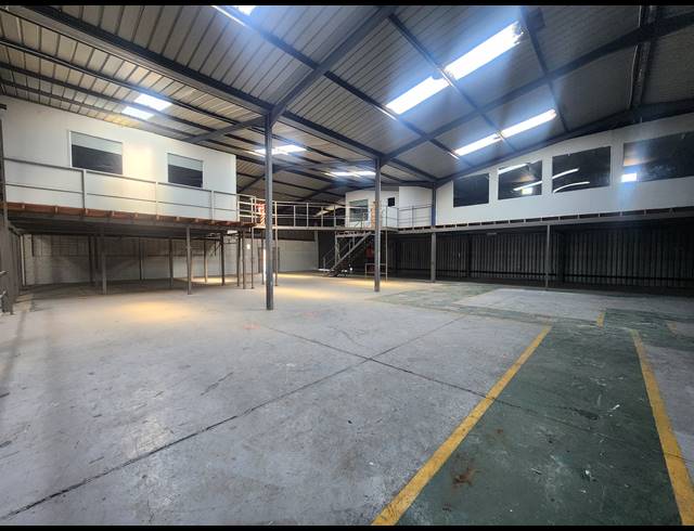1,200M² WAREHOUSE TO LET IN WADEVILLE